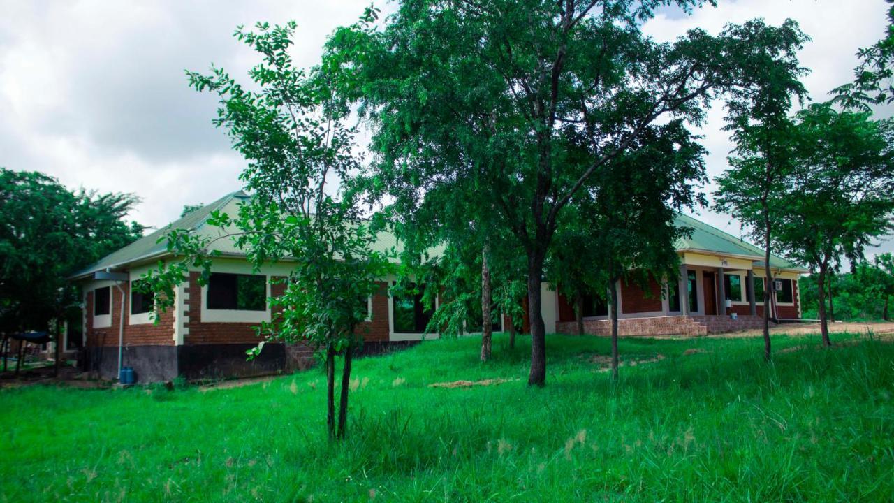 Mantis Lodge & Camping Site Morogoro Buitenkant foto