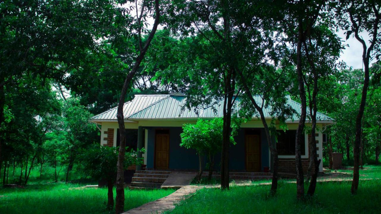 Mantis Lodge & Camping Site Morogoro Buitenkant foto