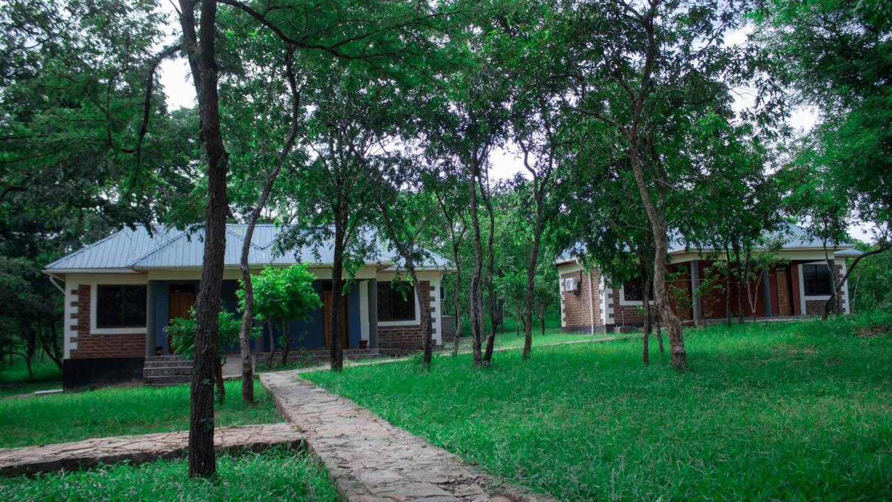 Mantis Lodge & Camping Site Morogoro Buitenkant foto